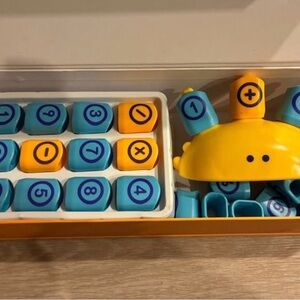 Plugo Count - Hands-on Math Kit